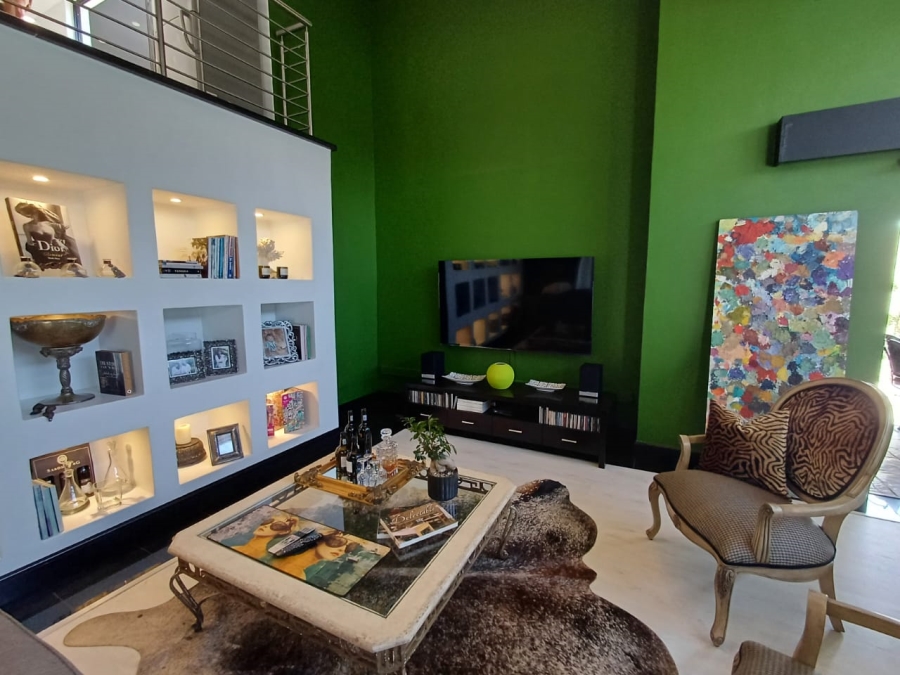 4 Bedroom Property for Sale in Kosmos North West